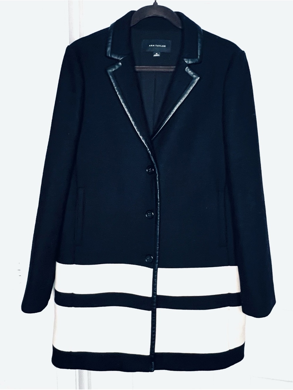 Ann Taylor  Sz M  Black & White Wool Blend Leather Trim Coat